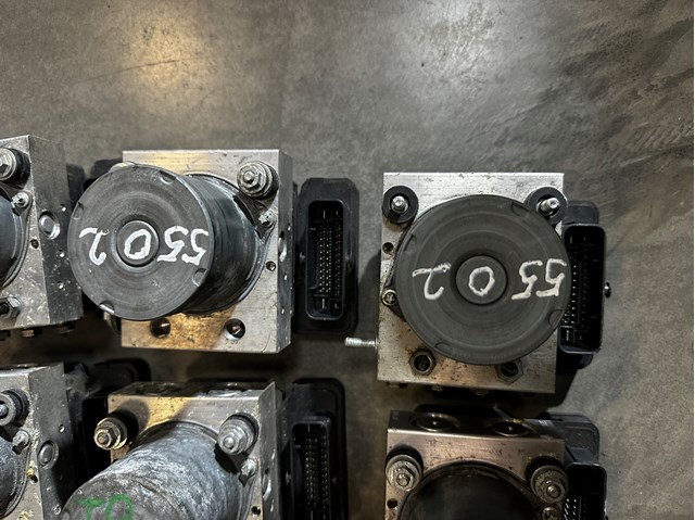 Блок АБС гідравлічний Mercedes Sprinter II 3-t автобус (906) (2006 - 2019) ціна, від 95.05 USD