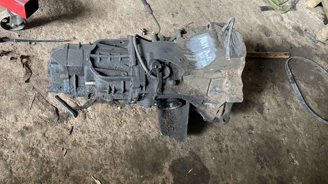 Купити Коробка передач Audi 80 B2 81, 85