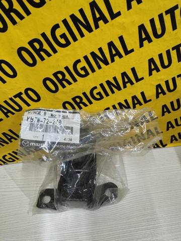 KB7W72240 Mazda Петля заднтої двері, правої