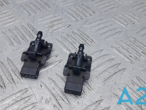 Сопло омивача лобового скла Toyota RAV4 IV позашляховик (A4) (2012 - 2018) ціна, від 9.92 USD