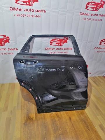 Двері задні, праві 77004C6000 Hyundai/Kia