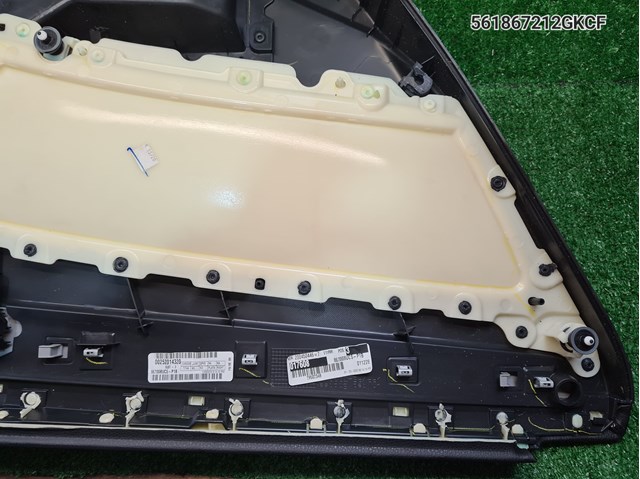 561867212GKCF VAG Карта дверей правих задніх