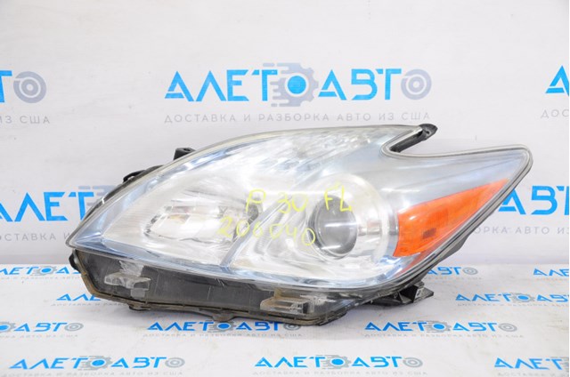 Купити 8117021130 Toyota Блок фара ліва