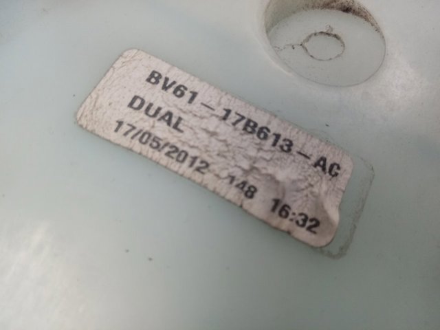 Бачок омивача скла Ford BV6117B613AC