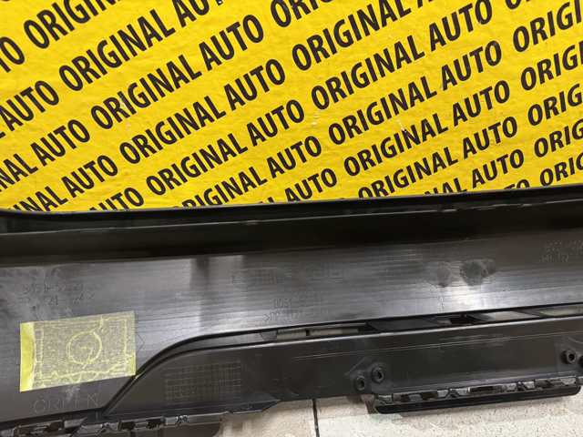 Задній бампер B0S150221BB Mazda