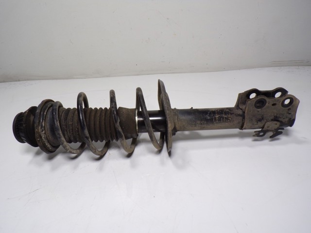 485100D810 Toyota Стійка передня