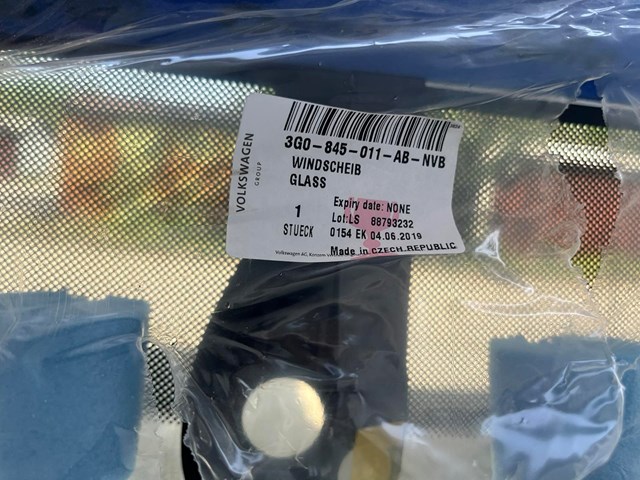 Автоскло Pilkington AB64686A ціна, від 377.15 USD