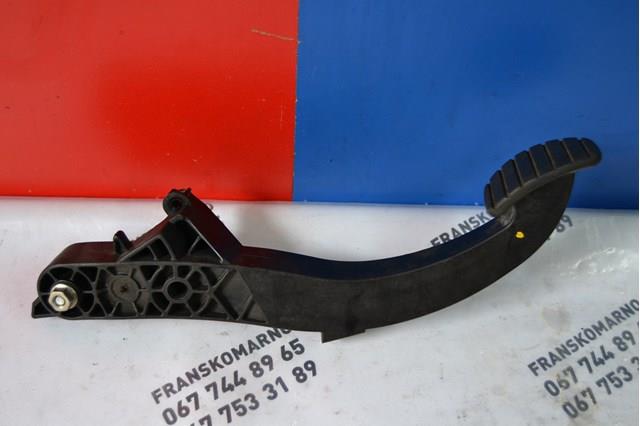 Педаль зчеплення 8200590247 Renault (RVI)