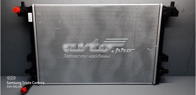 550232 NRF Радіатор охолодження двигуна, додатковий