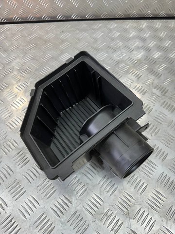 Корпус повітряного фільтра, верхня частина Nissan/Infiniti 165266RA1B