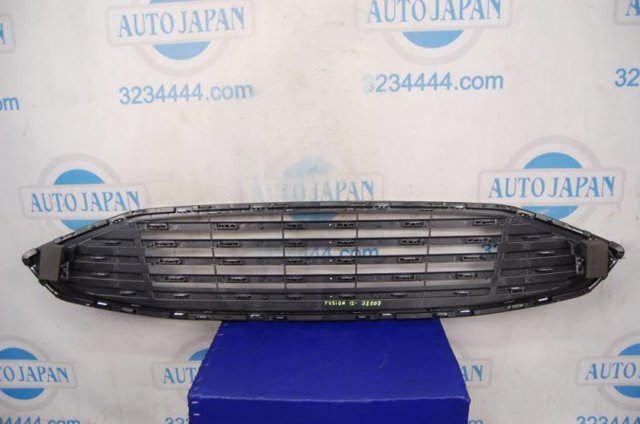 Решітка радіатора HS738150AAW Ford
