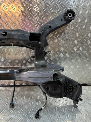 Балка задньої підвіски поперечна Nissan/Infiniti 554006RA1B ціна, від 220.38 USD