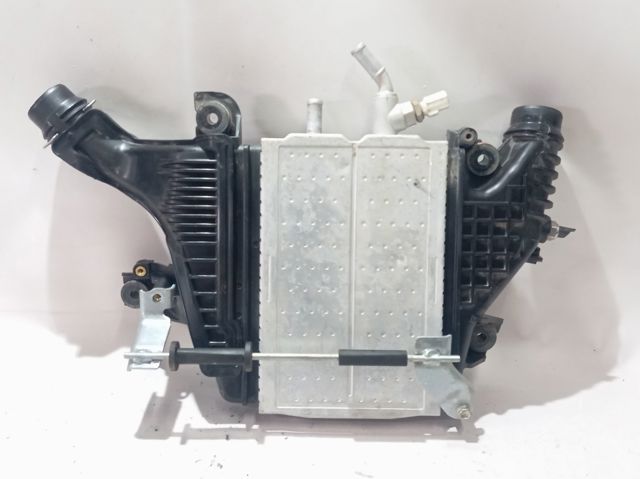 Купити 1794011090 Toyota Радіатор интеркуллера