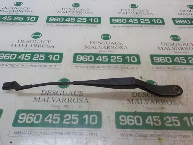 Купити Важіль склоочисника Volvo V50  MW