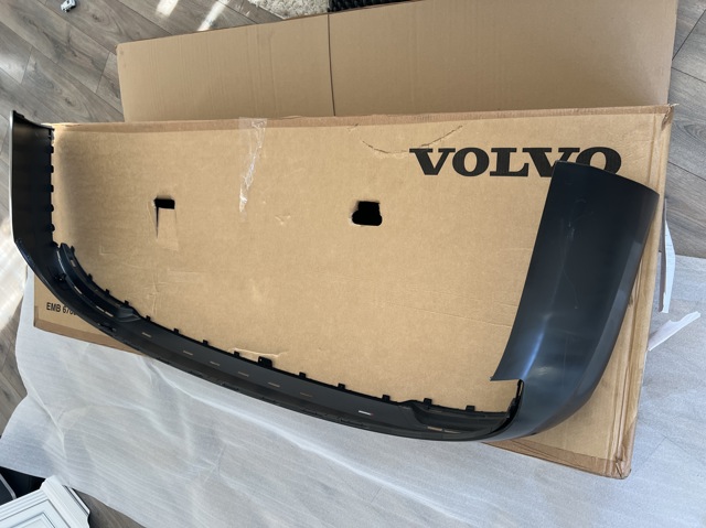  Volvo 40012505