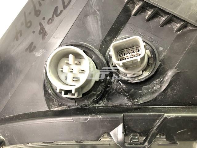 Купити KB8A51031D Mazda Права блок фара