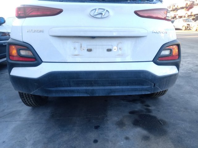 Задній бампер 86610J9000 Hyundai/Kia