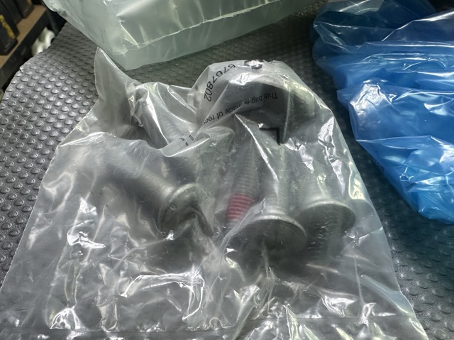 Маточина колеса передня Volvo 32370046 ціна, від 32.19 USD