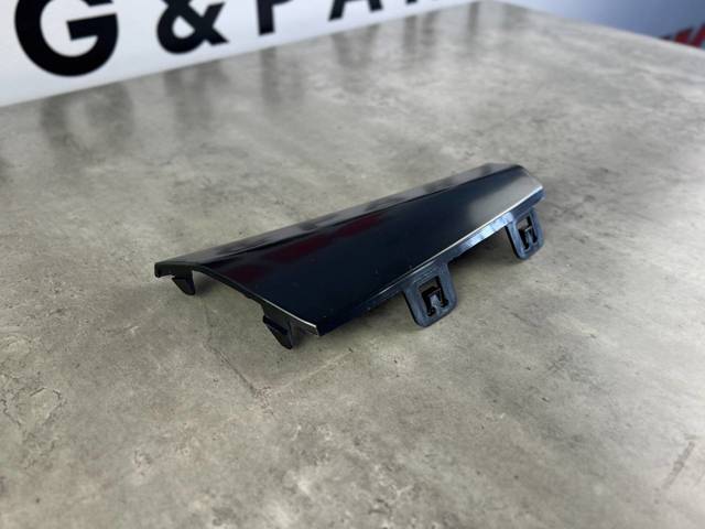 Молдинг переднього бампера, лівий Mercedes A20588565029999 ціна, від 10.18 USD