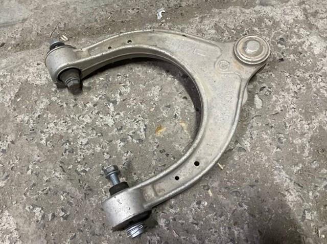  686118502 BMW