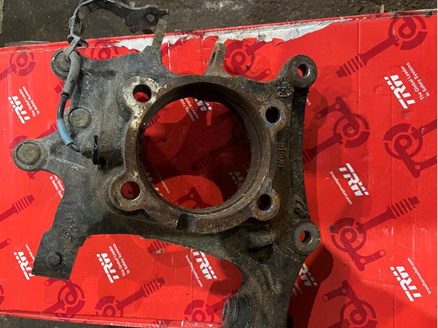 Купити 52710C5000 Hyundai/Kia Цапфа ліва