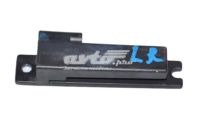 Антена Land Rover AH4215K603AA ціна, від 3.67 USD