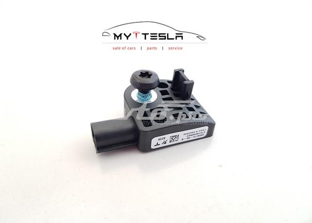 100527400B Tesla Датчик Ейрбег передній
