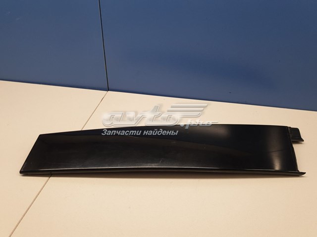 Накладка передніх дверей, правої, вертикальної Ford Focus 3 (CB8) (Форд Фокус)