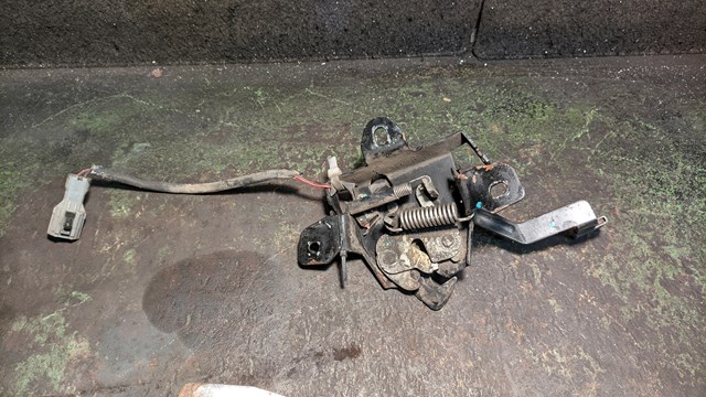 Замок кришки капота Geely 1068002002