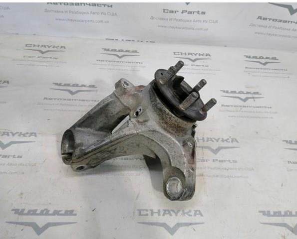 Цапфа - поворотний кулак передній, лівий LR078178 Land Rover