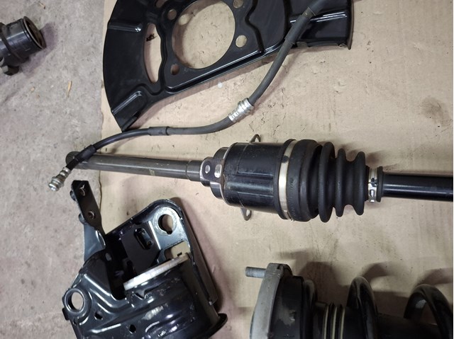 Купити FD052550X Mazda Піввісь права