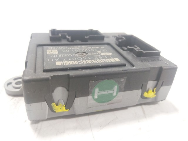 Купити LR072196 Land Rover 
