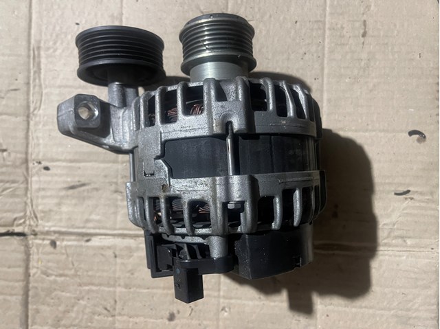 Генератор автомобільний Land Rover BJ3210300CC