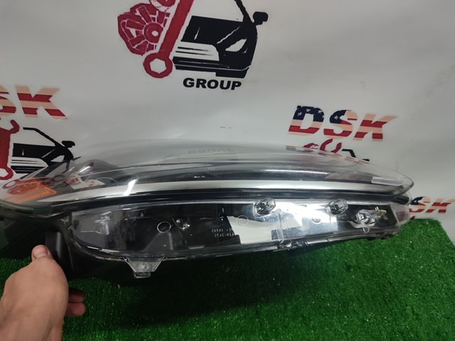 Фара правая Ford LJ6B13W030AH ціна, від 55.87 USD