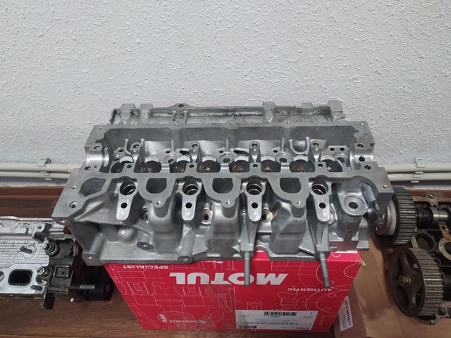 ГБЦ 110421615R Renault (RVI)