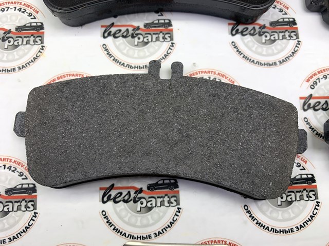 A0004203304 Mercedes Колодки гальмівні задні, дискові