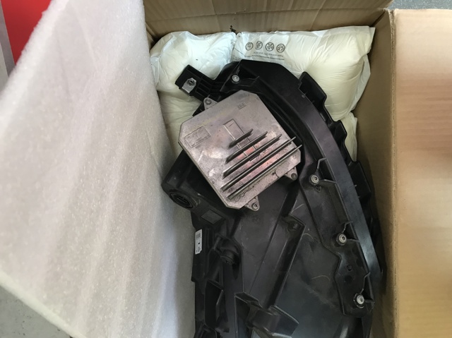 Купити 151495200E Tesla 