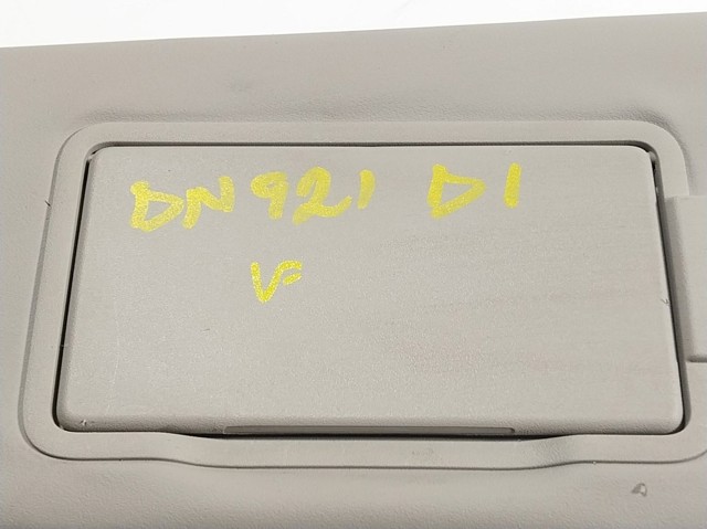  Сонцезахисний козирок Dacia Duster 