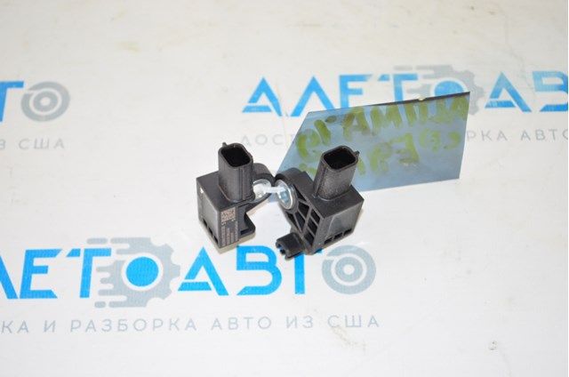 Датчик Ейрбег передній Nissan/Infiniti 985815NA0A ціна, від 15.20 USD