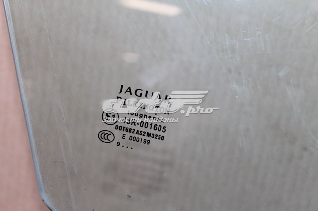 AB15151A Sekurit Скло передніх дверей, правих