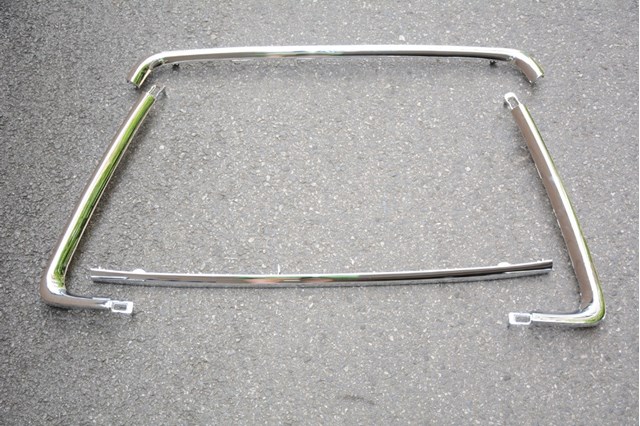 Накладка бампера переднього, центральна FPS FP4819919 ціна, від 45.63 USD