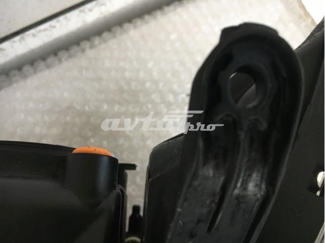 8115002E21 Toyota Фара дальнього світла в зборі