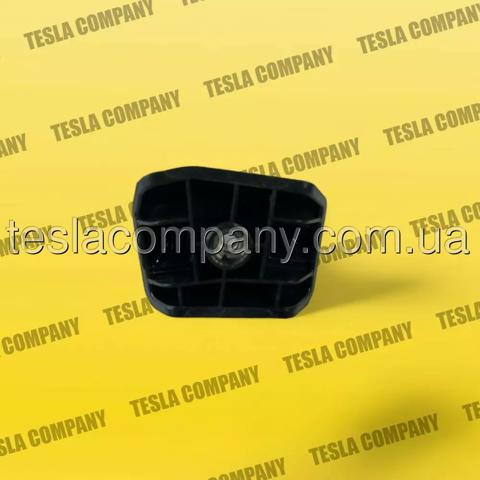 Купити 149377200B Tesla Кронштейн бампера переднього, лівий