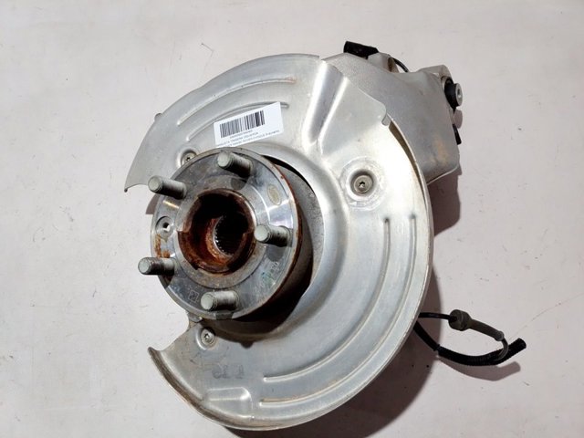 Купити LR114285 Land Rover Цапфа ліва