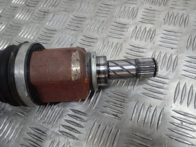 TR702 Carlite Привід лівий