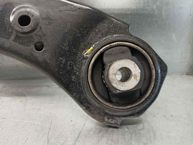 52082897 Fiat/Alfa/Lancia Важіль передньої підвіски нижній, правий