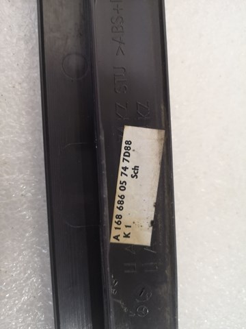 Купити A1686860574 Mercedes 