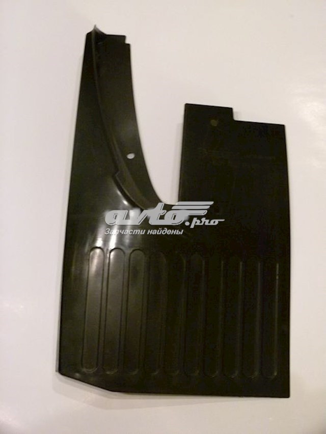Бризковики передній, лівий BG88001 Begel