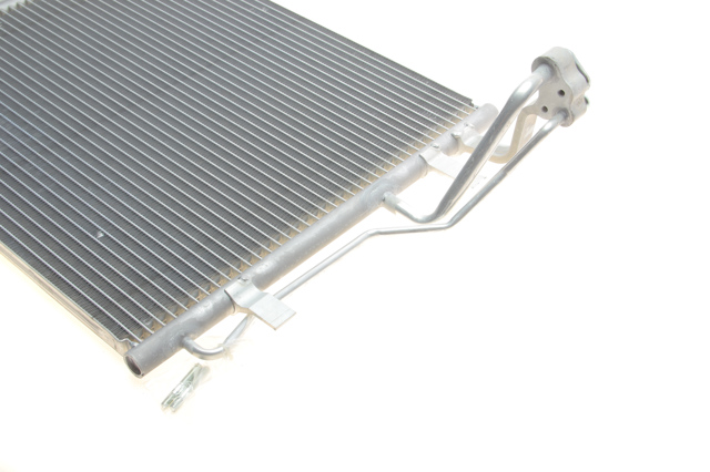 Радіатор кондиціонера AC709000S Mahle Original