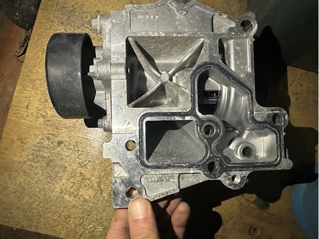  Nissan/Infiniti 110613RC0A ціна, від 33.16 USD